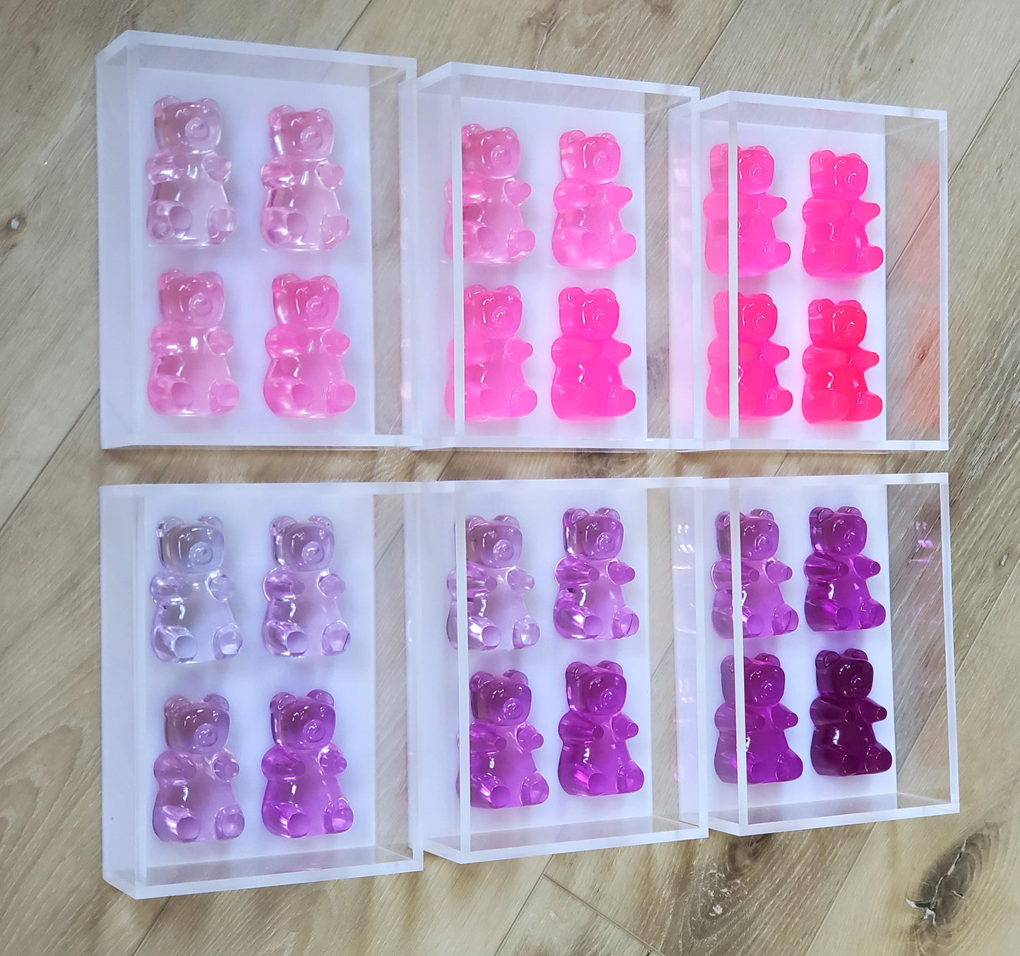 Gummy Resin Bear Wall Art | Colorful Pop Art Shadow Box with 4 Vibrant Resin Bears | Modern Kitchen, Playroom Decor, Gift for Any Occasion