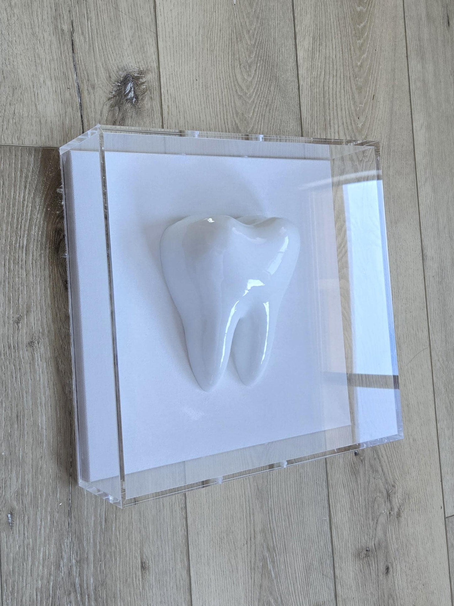 3D wall sculptures, resin installations, and custom tooth designed for luxury homes or offices.