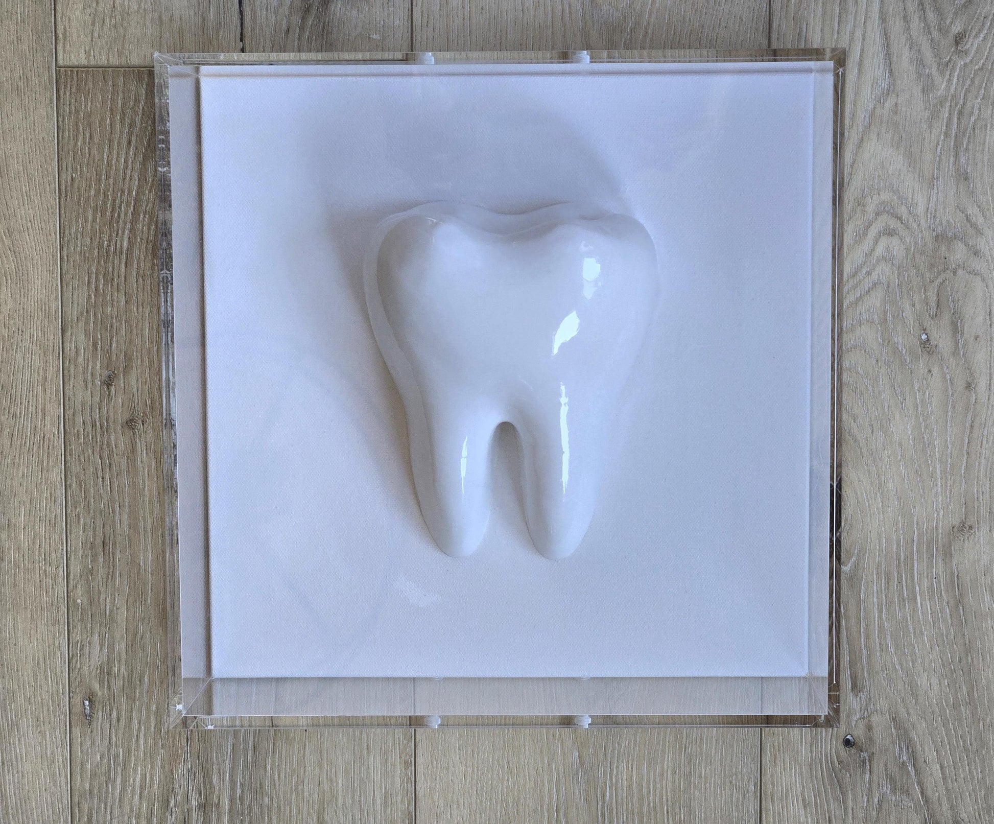 3D wall sculptures, resin installations, and custom tooth designed for luxury homes or offices.