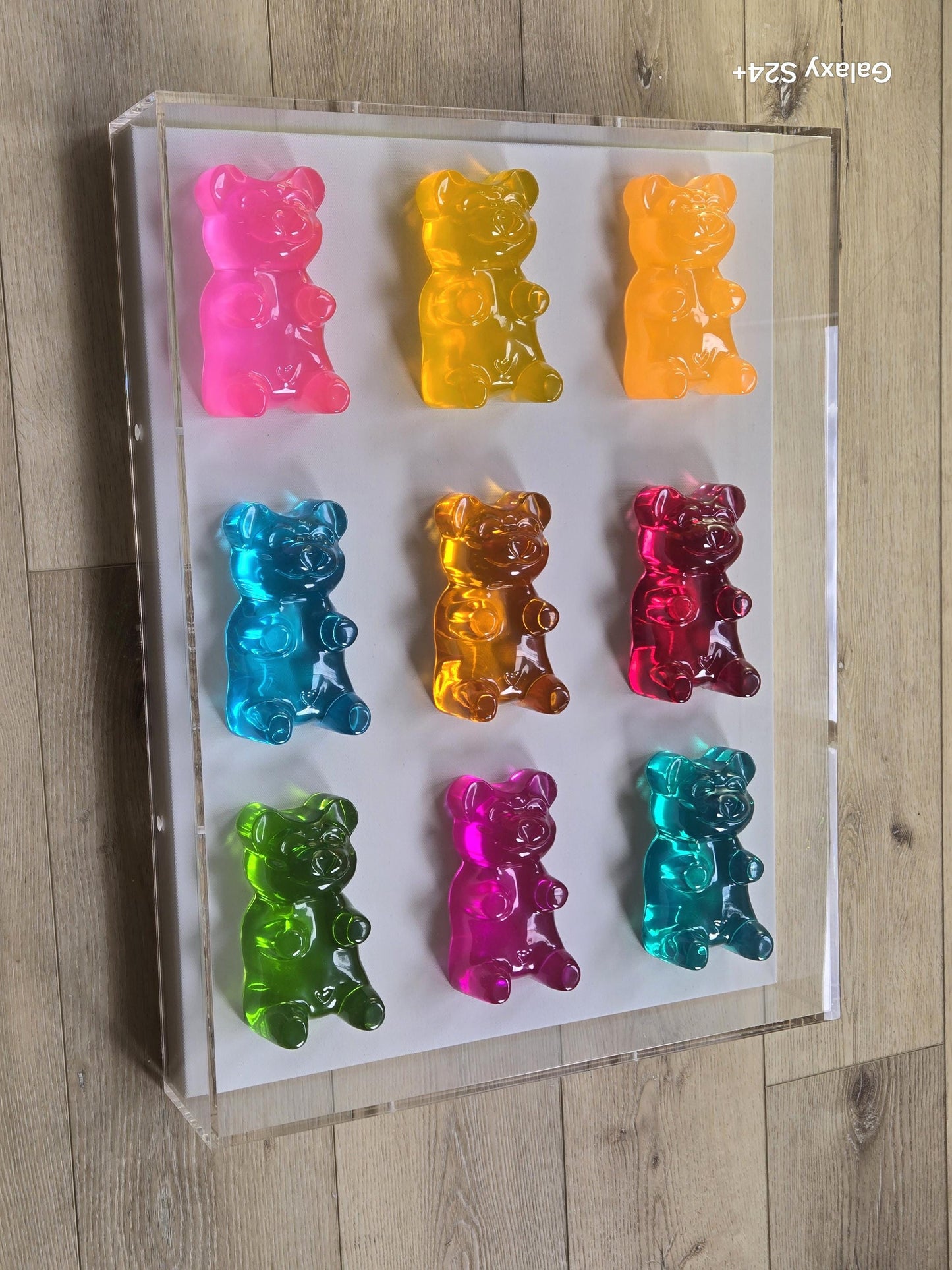 3D Pop Art Gummy Bear Wall Decor | Colorful Resin Candy Art | Rainbow Luxury Nursery & Kitchen Wall Sculpture | Handmade Statement Piece