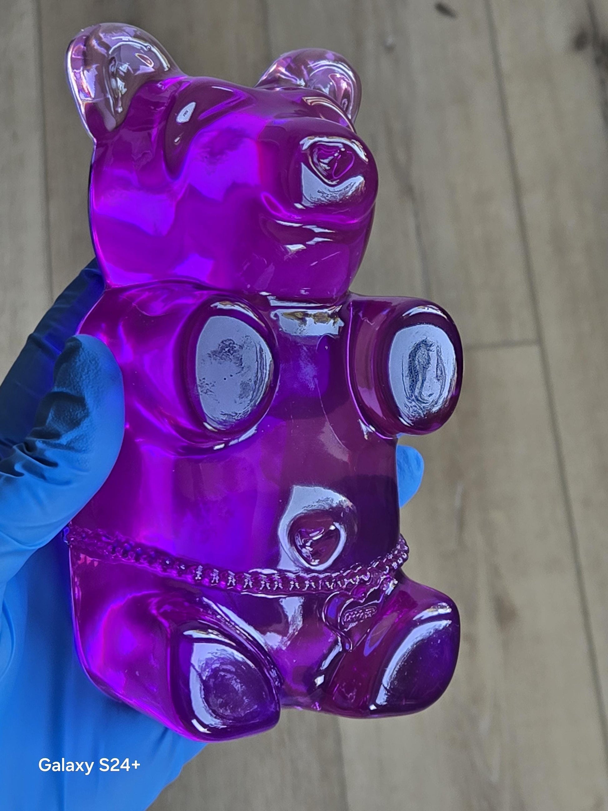 Oliver & Olivia Gummy Bear Wall Art | Pop Art Sculpture for Gallery Wall, Nursery Decor, Kids Room Decor, Cute 6 Inch Bear